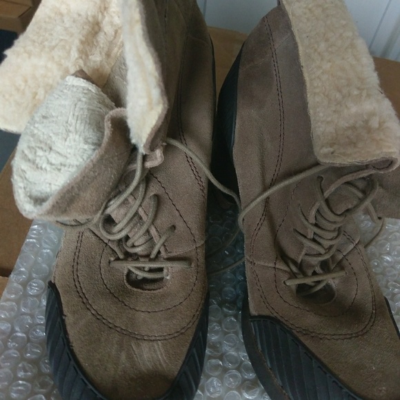 Ankle boot - Picture 2 of 2